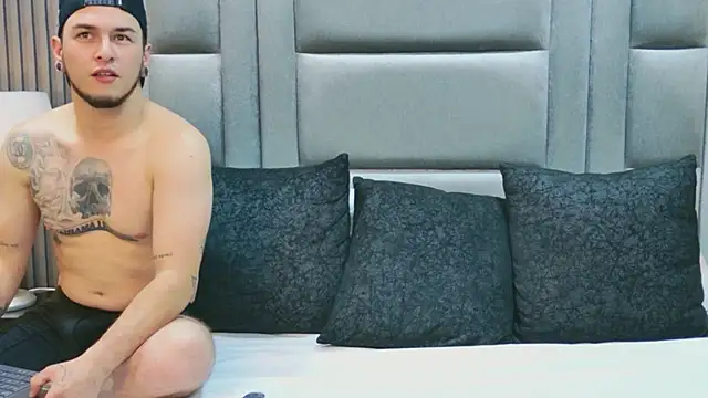 GyaAndRyan XXX чат на живо