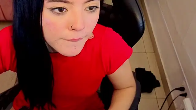 vaneloppe_t_ Adlı Modelin Canlı XXX Sohbeti