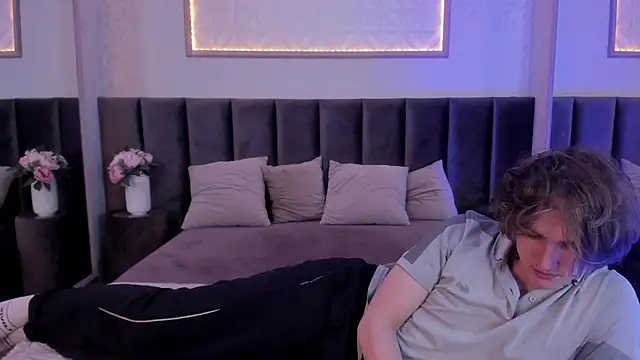 FinnBev Live XXX Chat