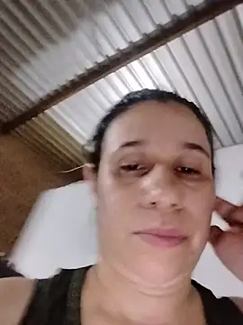 MIA-LARIOS Live XXX Chat