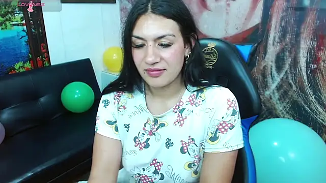 gigi_gilt_ Chat XXX live