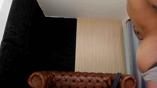 Онлайн чат XXX KyleNorth_