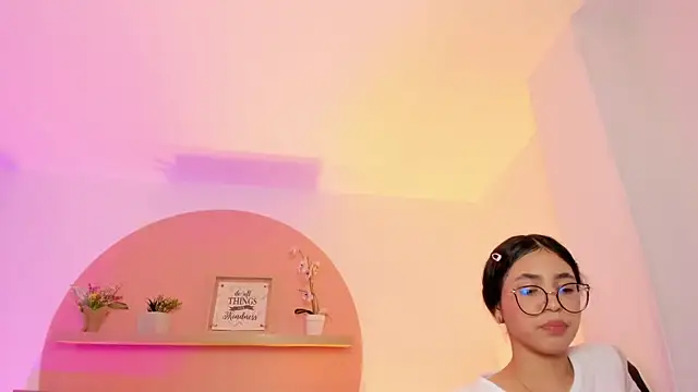 sofi_alix 即時 XXX 聊天