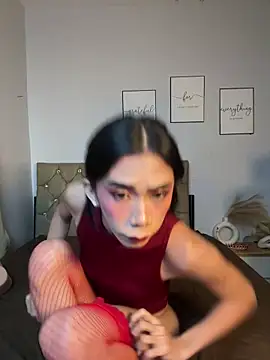 CassandraLovve Adlı Modelin Canlı XXX Sohbeti