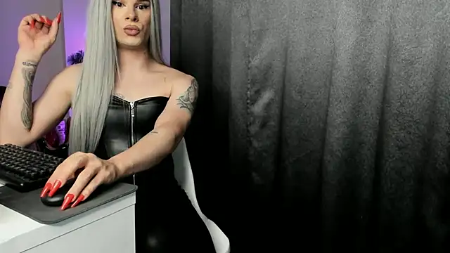 EvelynLexy Chat XXX in diretta