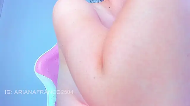 Ariana_f 现场XXX聊天