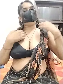sexyy_nidhii Adlı Modelin Canlı XXX Sohbeti