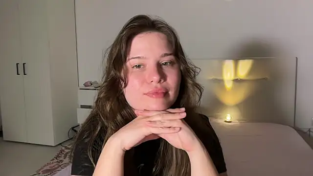 XXX chat uživo modela PonyChika