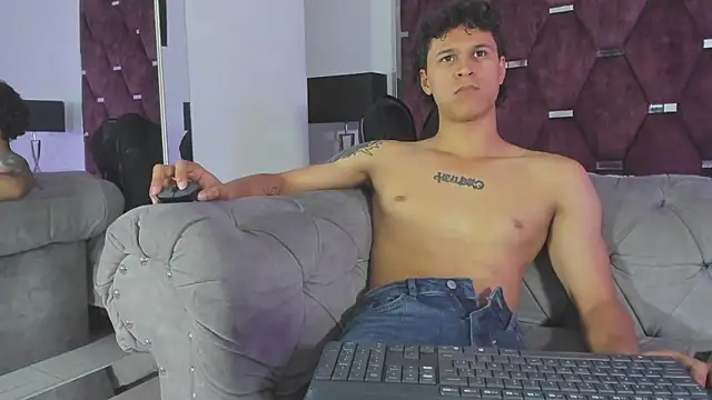 عرض كام TonyBenedetti