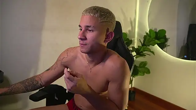 Thin_tommy01 live XXX chat