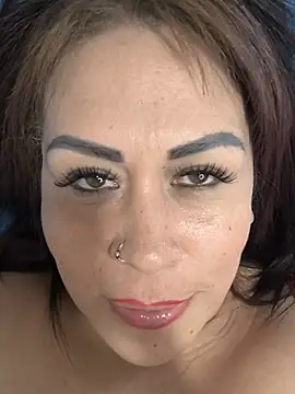 Chat +18 de Natymendoza998 ao vivo