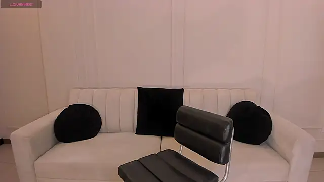 SunnyRivers élő XXX-chatje