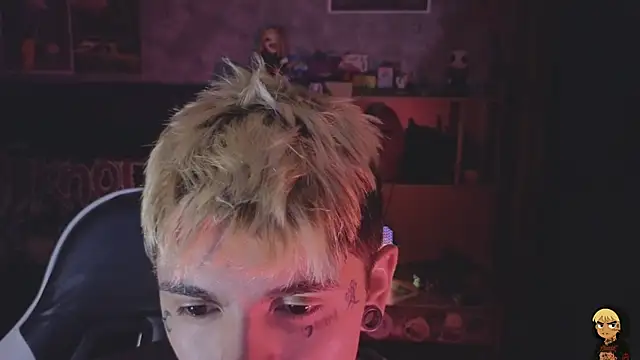 AcidMilo – Naživo XXX chat