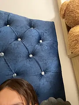 צ'אט XXX בשידור חי של vikysexy283