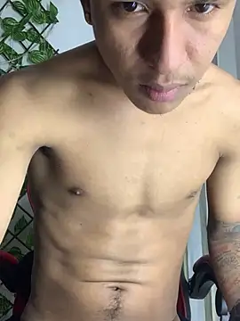 Anthony_clark1 Adlı Modelin Canlı XXX Sohbeti