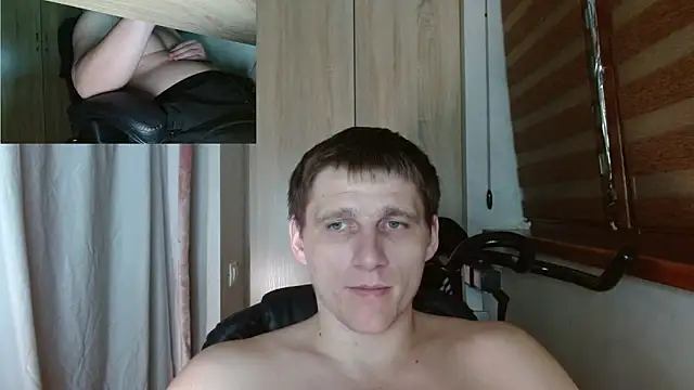 Poliglotjoe1 Chat XXX in diretta
