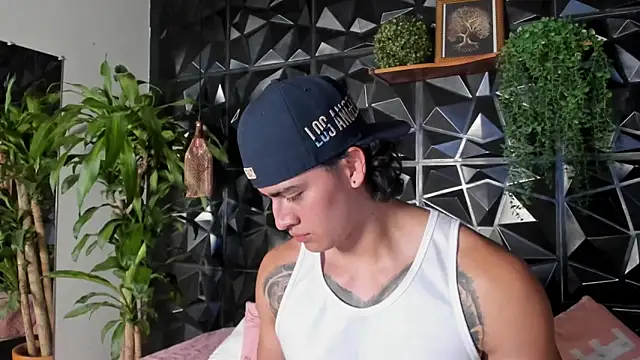 Chat XXX en directo de elliot_colton