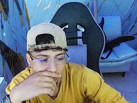 Chat +18 de jbarto_ ao vivo