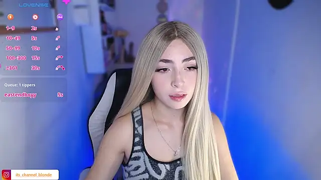channel_blondee's Live XXX Chat