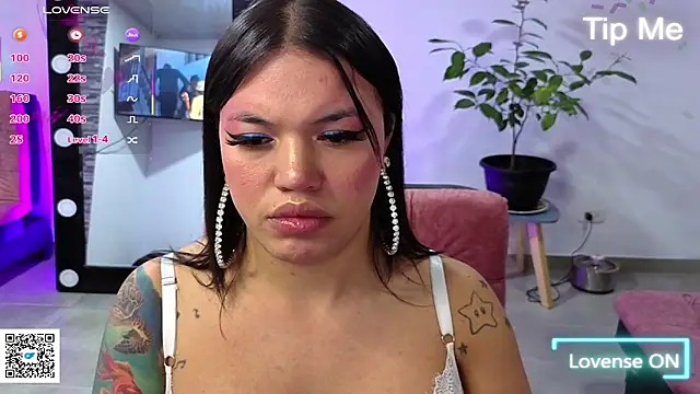 Im-Ashley élő XXX-chatje