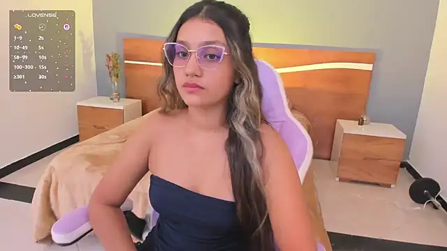 aniie_princess_18 Adlı Modelin Canlı XXX Sohbeti