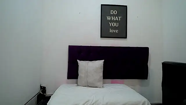 Little18Doll Live XXX-Chat