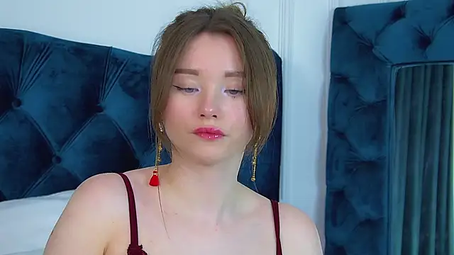 KeiraAsti's Live XXX Chat