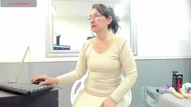 دردشة lena_gray الجنسية المباشرة