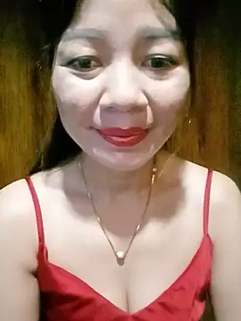 Yiyi102300's Live XXX Chat