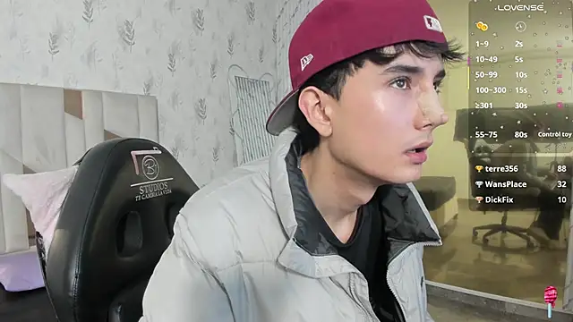 Chat XXX en directo de Eidan_tay