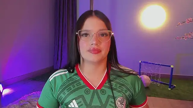 Hailey-Fox's Live XXX Chat