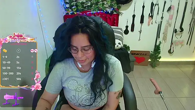 elektra_32's Live XXX Chat