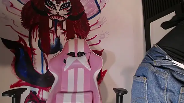 kittyhouse_hs élő XXX-chatje