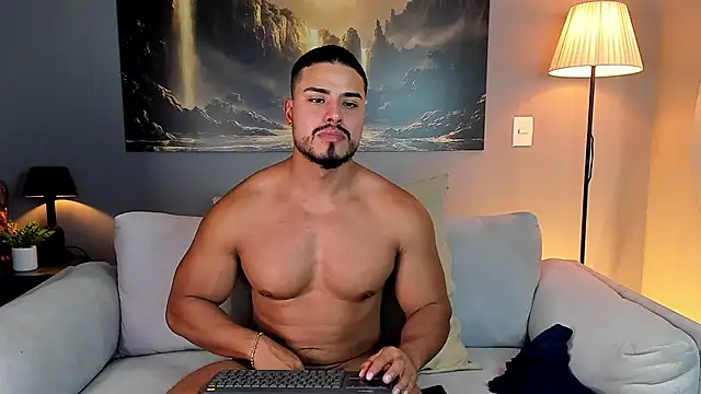 XXX chat uživo modela ApoloMakris