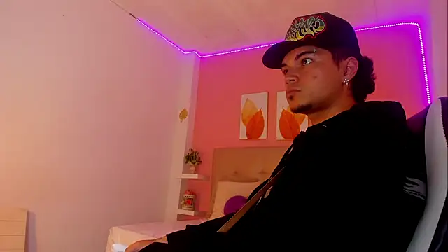 XXX chat uživo modela Briian__