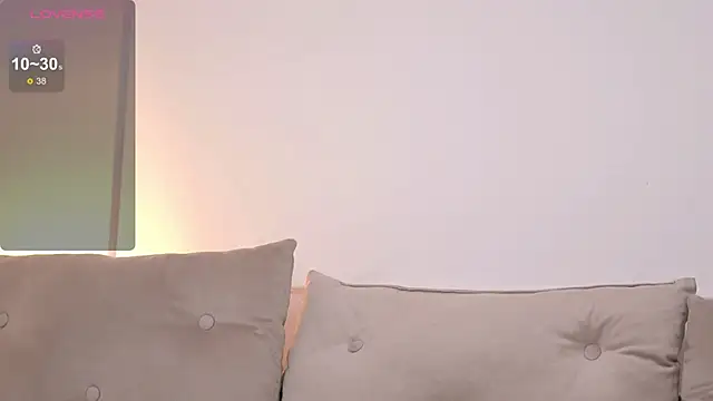 ElaraShine Chat XXX in diretta