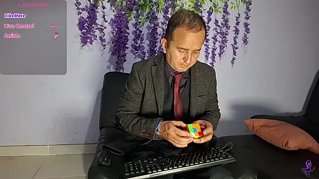 GreisyAndHazzan Live XXX-Chat