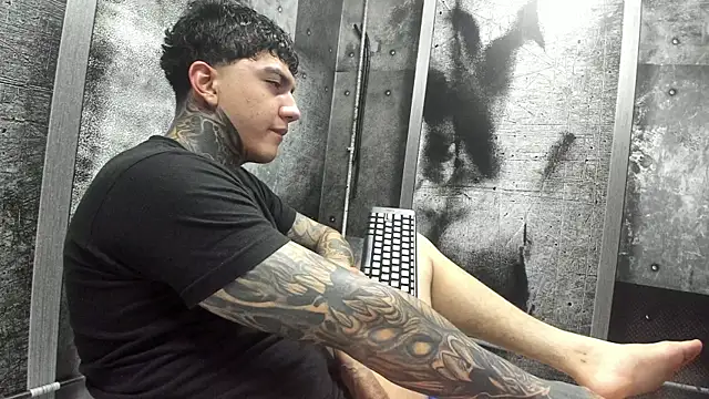 Gury_tattoo Obrolan Langsung XXX
