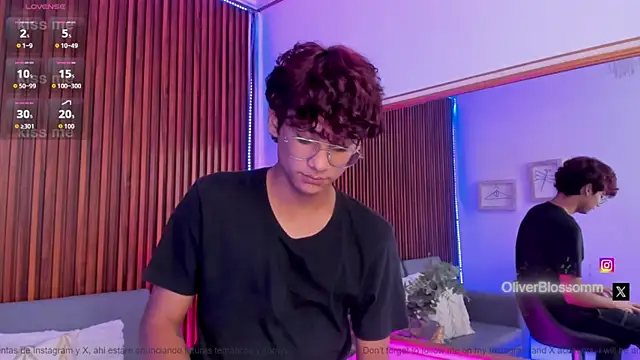 Oliver20__ 现场XXX聊天