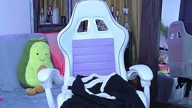 MightyLaura1 Chat XXX live