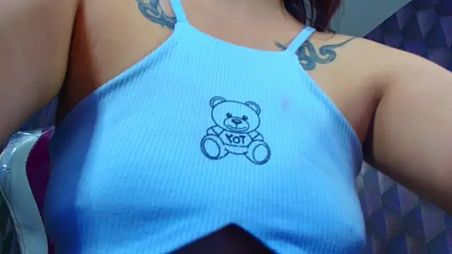 LiaHarryis XXX чат на живо