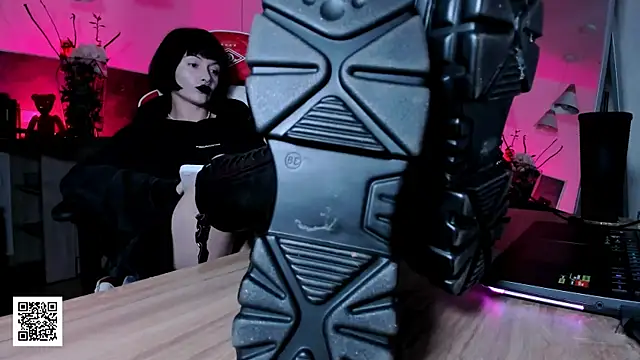 _Misha_Addams_ XXX чат на живо