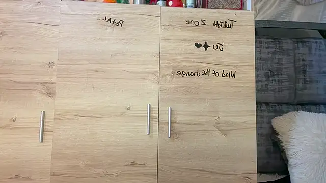 XXX chat uživo modela Andy_Belier23