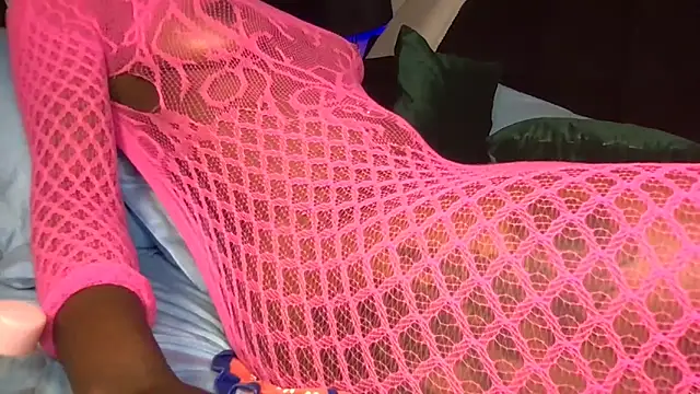 choco_petite Adlı Modelin Canlı XXX Sohbeti