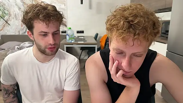 qwersprice Chat XXX in diretta