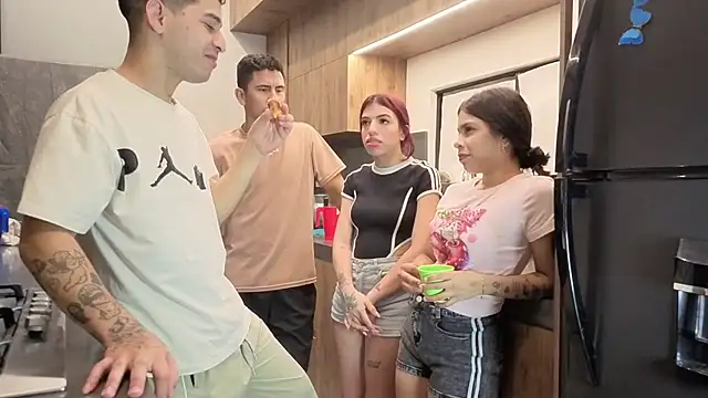 Hall_sextape: онлайн-секс-чат