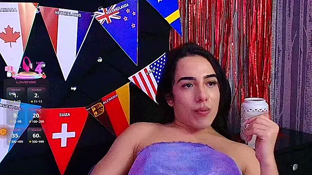 Chat XXX en directo de Alicee_Moonn