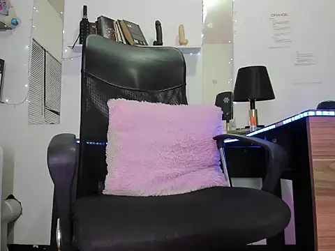 XXX chat uživo modela CamiloHerrera1