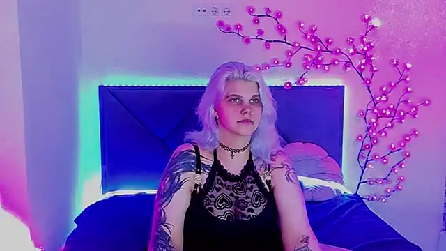 JoannLowen Live XXX chat