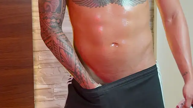 aaron_bolt Live XXX Chat